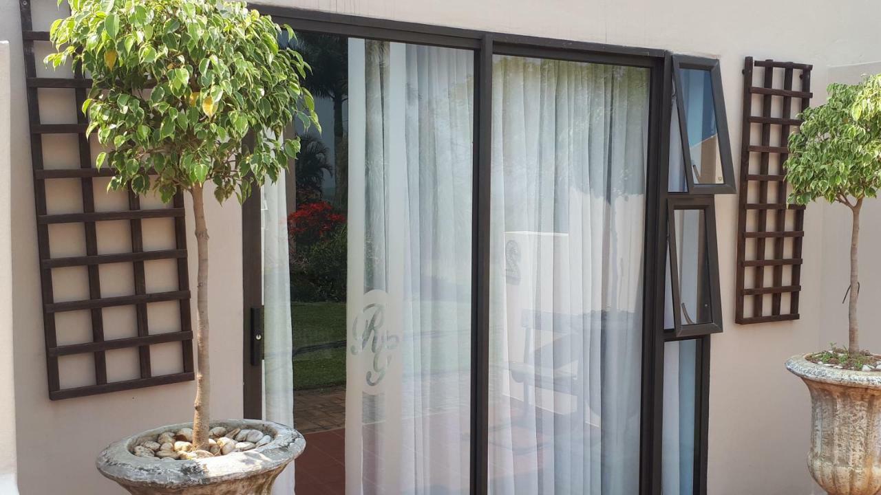 Rosegarden Guesthouse Pongola Eksteriør billede